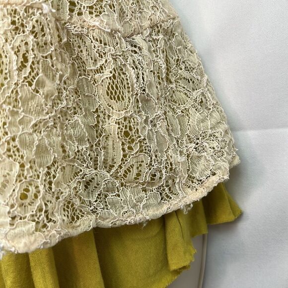 A’reve cream lace and green lace tunic top with scoop neck size small - Picture 8 of 13